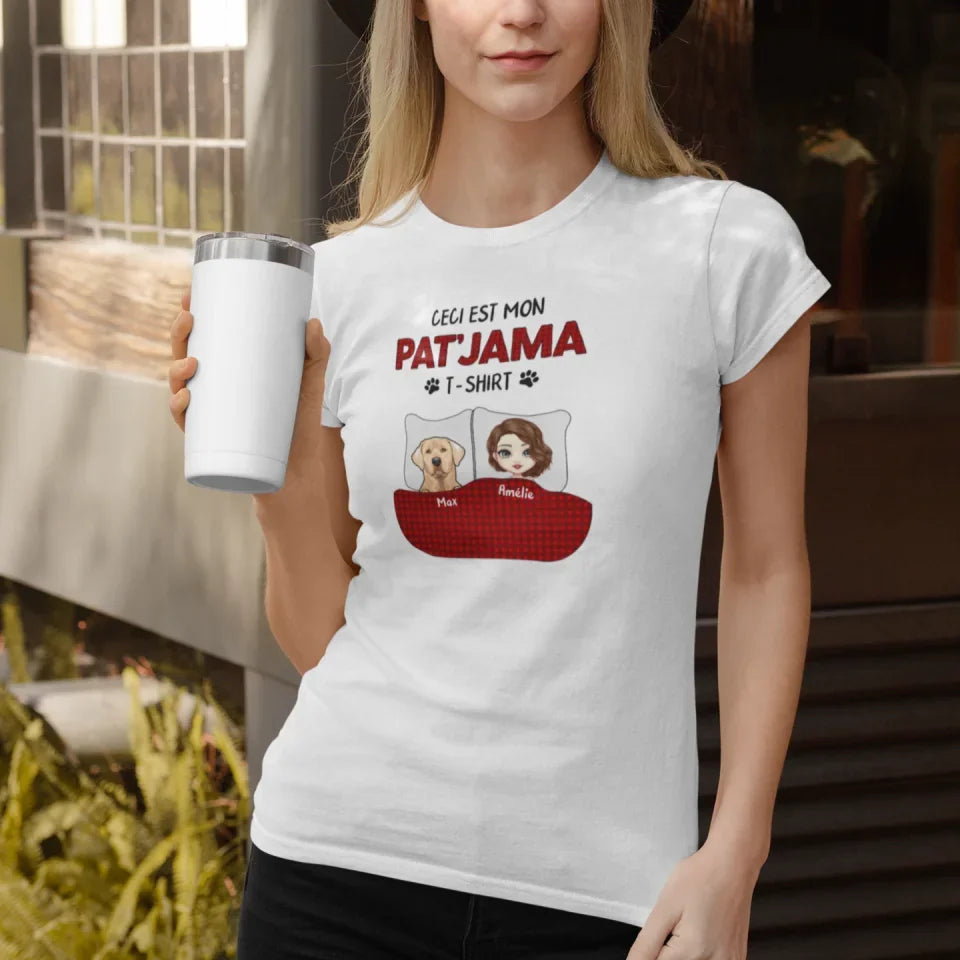 shirt-mockup-featuring-a-woman-holding-a-travel-mug-outside-a-store-31817